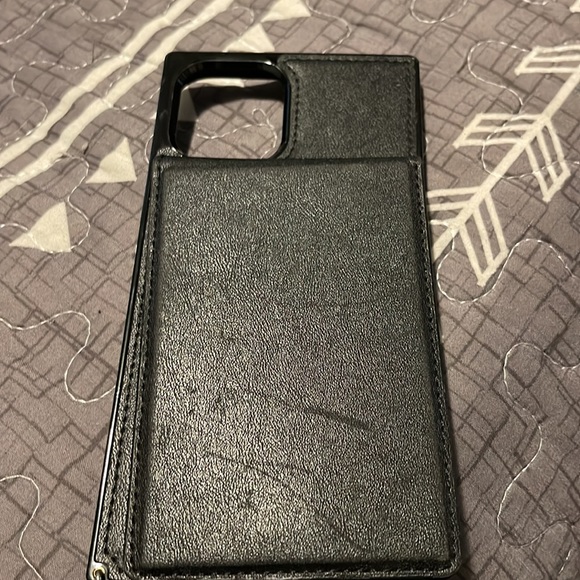 I phone wallet case with strap - Picture 2 of 4